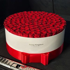 Box z růží Royal - věčné růže